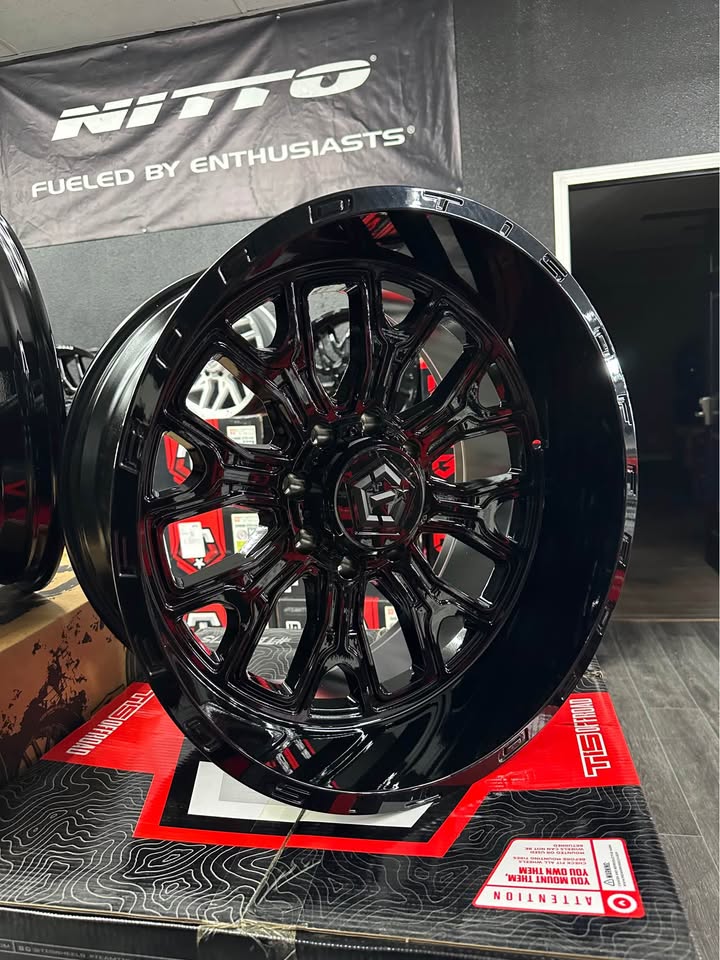 22x12 tis 560b 8x170